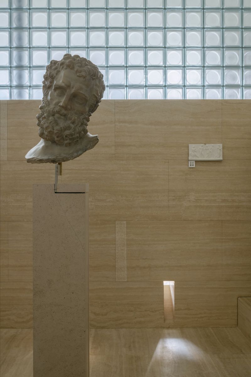 Cettiga Lighting Design Center I