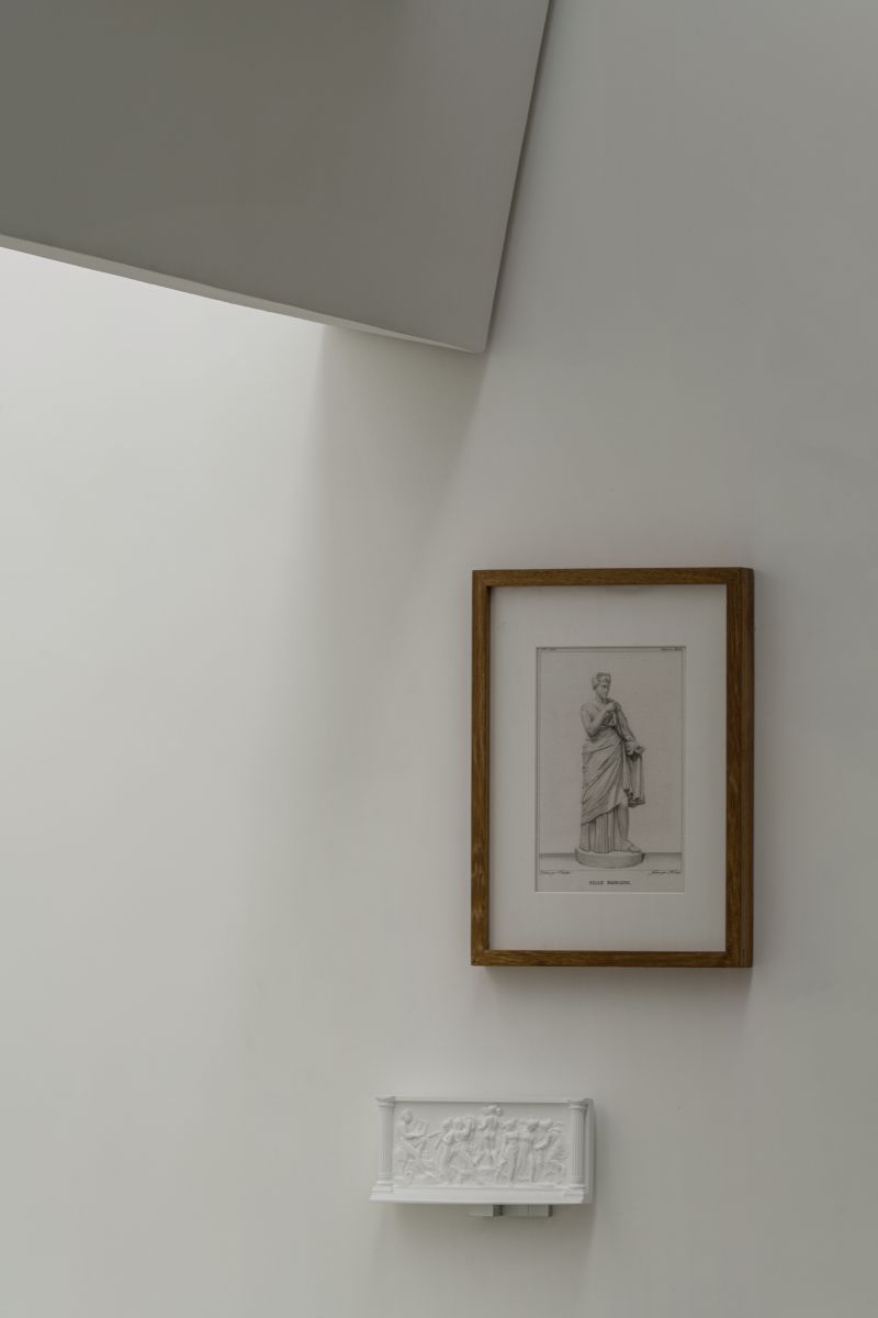 Cettiga Lighting Design Center II